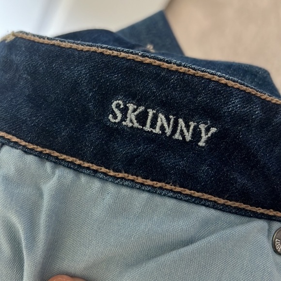 American Eagle Dark Wash Mid Rise Skinny Jeans Size 2 Short - Picture 6 of 6